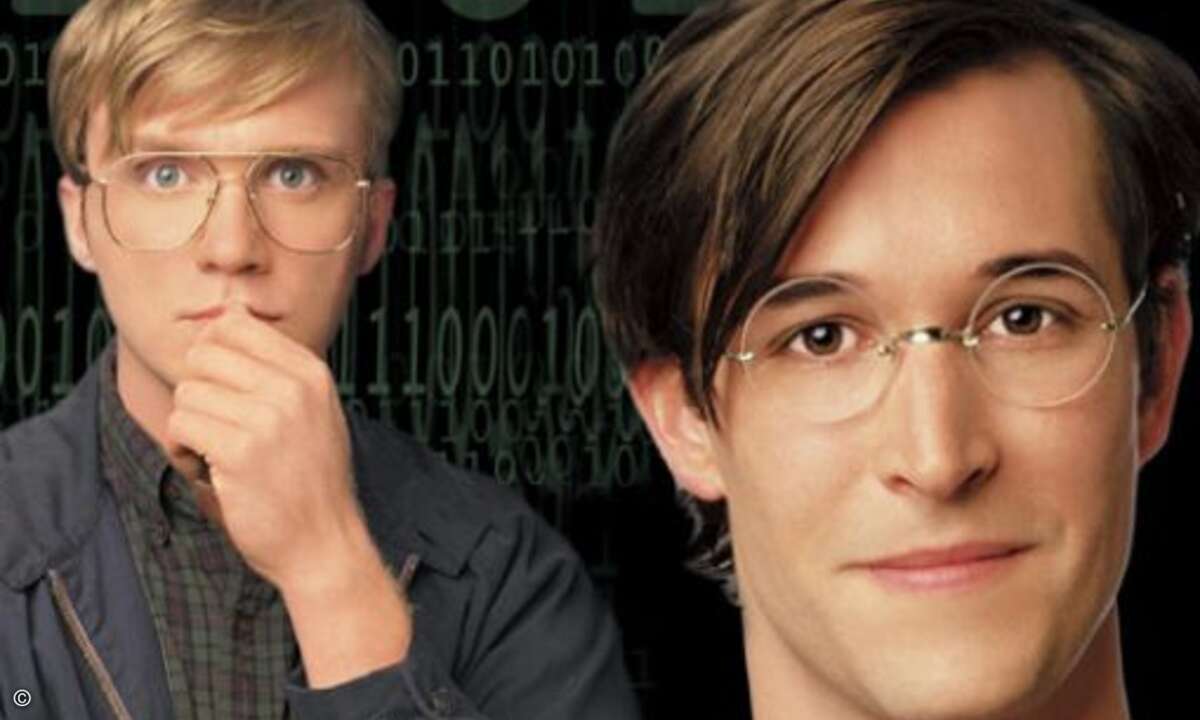 Auch »Die Silicon Valley Story« (orginal »Pirates of Silicon Valley«) zeichnet den Werdegang zweier, noch bedeutender, IT-Pioniere nach. Aus der Sicht von Apple-Mitgründer Steve Wozniak und dem ersten Microsoft-Manager Steve Ballmer konzentriert sich