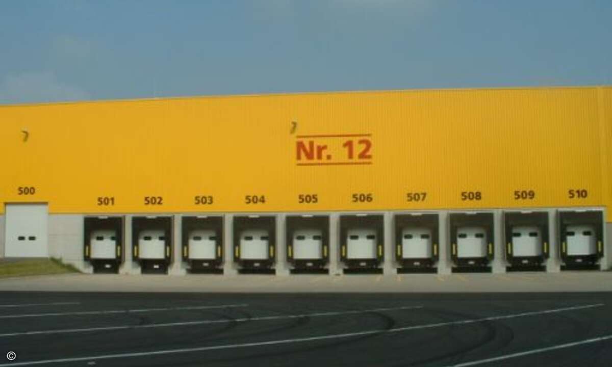 Das B.Com-Lager im DHL-Logistikzentrum in Staufenberg