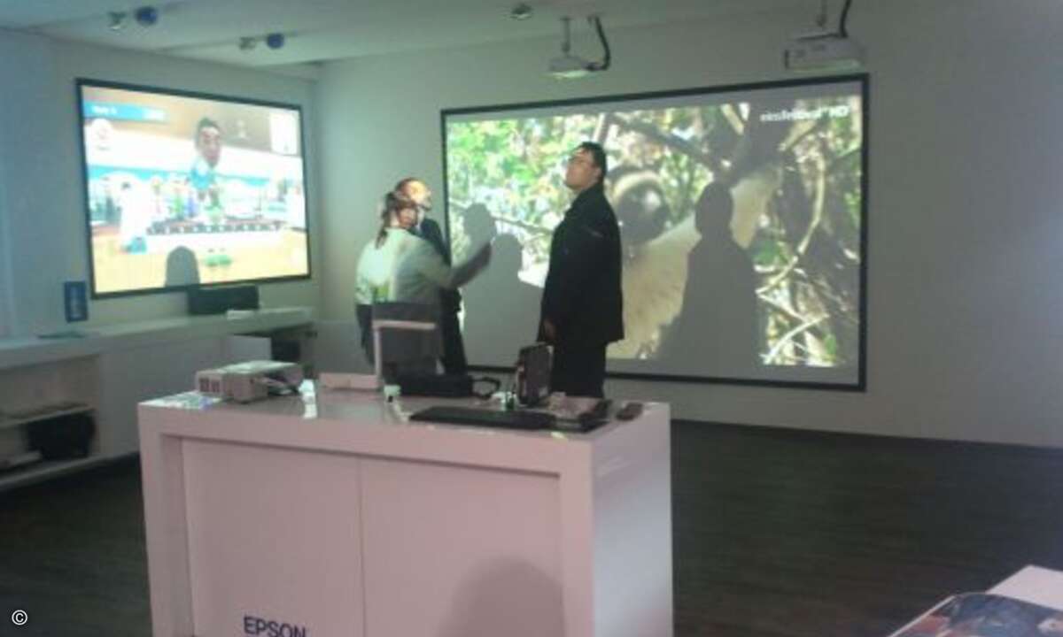 Die Installationen im Solution Center reichen von interaktiven Projektoren-Lösungen für Klassenräume über Home-Kino und Office-Lösungen