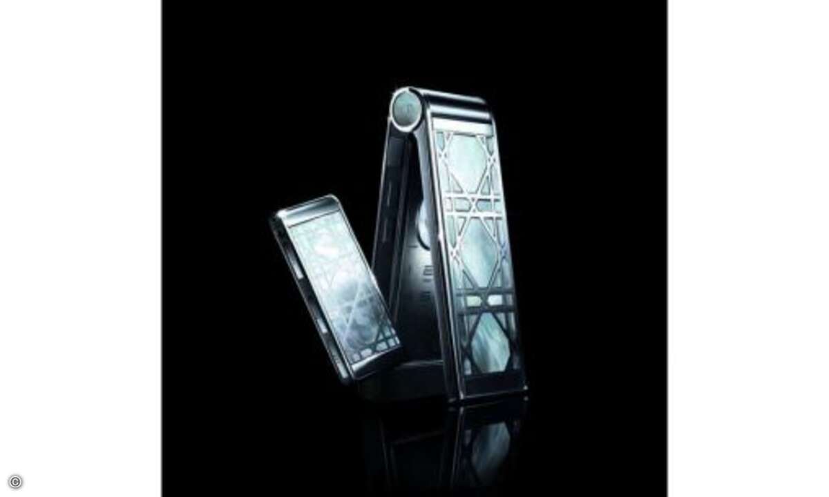 Dior Phone Mother of Pearl