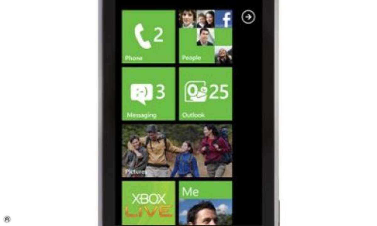 Das HTC 7 Mozart kommt mit einer super scharfen 8 MegaPixel Kamera mit Xenon-Blitz, HD 720p Videoaufnahme und virtuellem Surround Sound. Wie auch beim HD7 schlägt in seinem Herzen ein 1 Ghz Qualcomm QSD8250 Prozessor. Es soll Mitte/Ende November in E