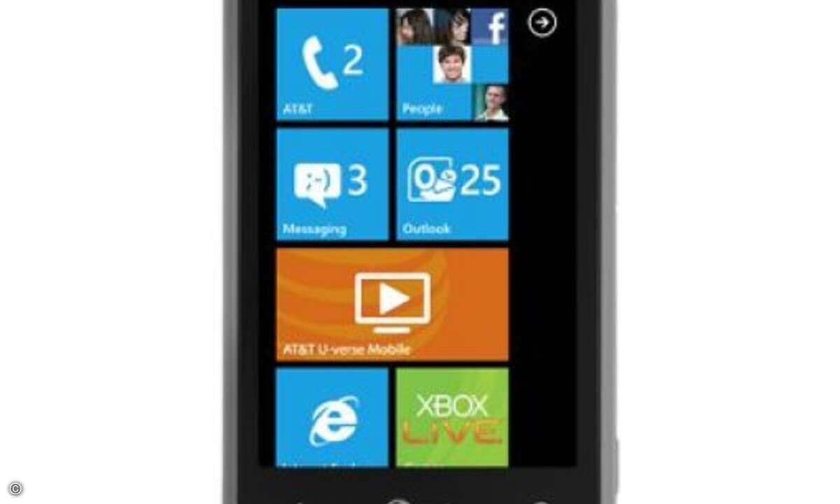 Das LG Quantum soll mit seinem 3,5 Zoll Touch-Display und einer ausziehbaren QWERTY-Tastatur die USA erobern. Mit an Bord sind ein 1-Ghz Snapdragon Prozessor, eine 5 MegaPixel Kamera mit 720p HD Video und Microsoft Office Mobile.