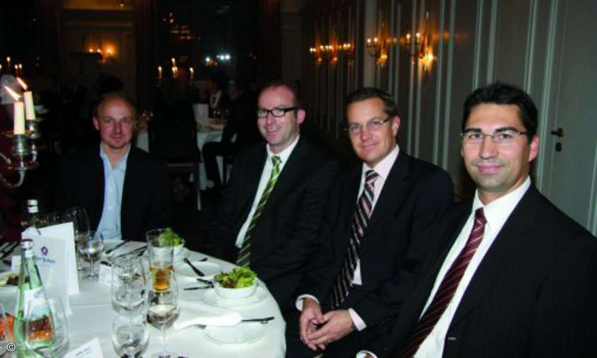 Devil-manager Jörg Hasselbach, Oliver Kaiser von Actebis Peacock, Marc Adelberg (CRN) und Steffen Buck (DMAG)