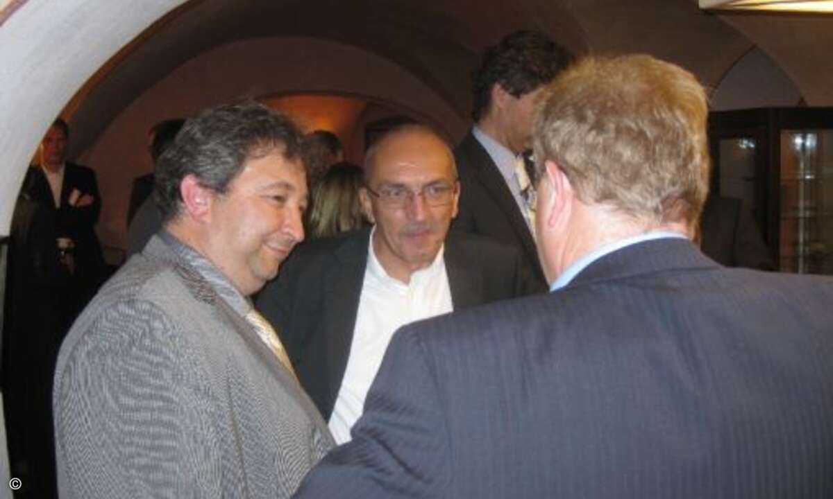 Rudolf Hotter (Cancom, links) und Roland Lommer (Eaton)