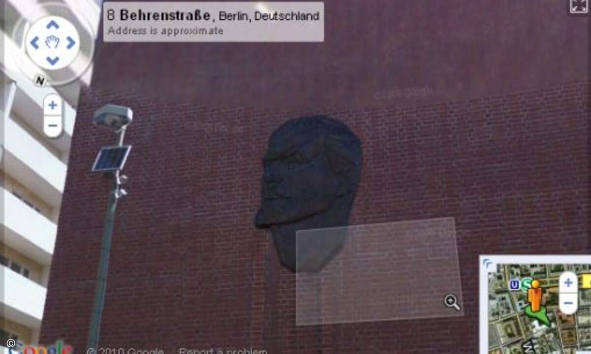 Auch Genosse Lenin hat es (unverpixelt) in Street View geschafft.