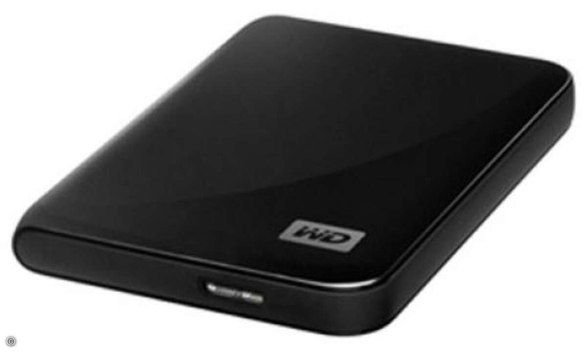 Western Digital MyPassport 1TB (Preis: 115 €): Western Digitals MyPassport Festplatte ist sowohl USB 2.0. als auch USB 3.0 (bis zu drei Mal schneller)n kompatibel und kommt mit automatischer Backup-Funktion und Hardware-basierter 256-bit Verschlüssel