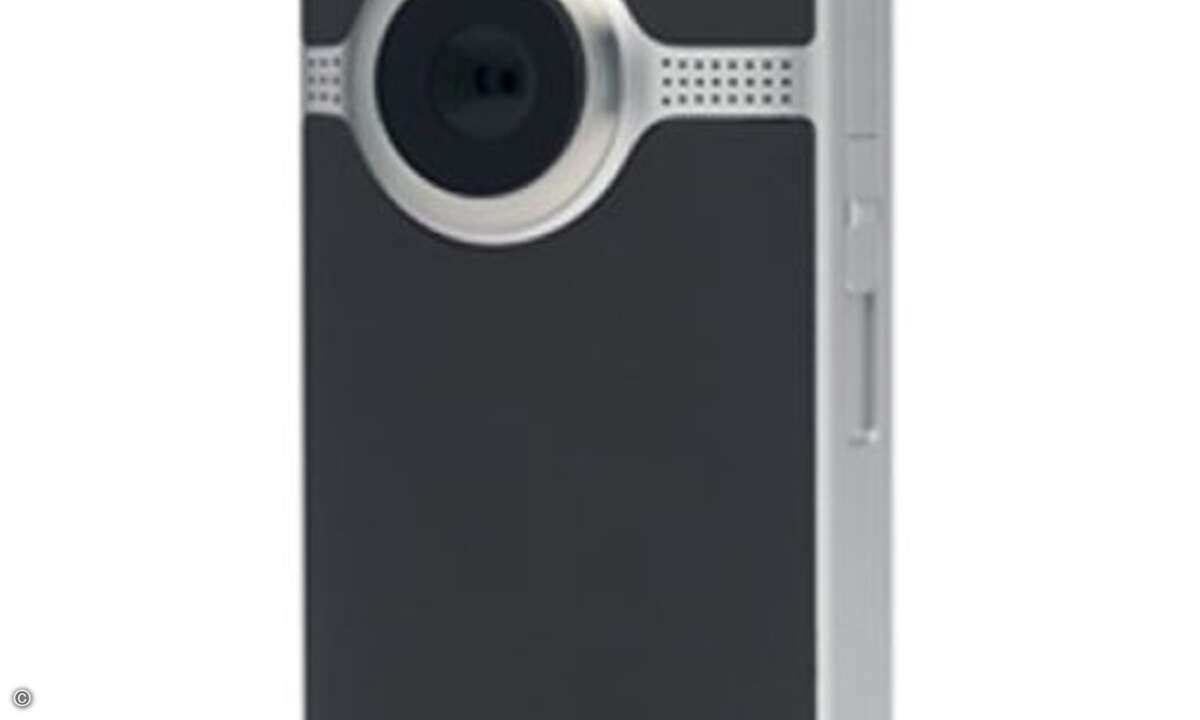 Cisco Flip UltraHD 8GB (Preis: 199 €): Ciscos neue, schlankere HD-Kamera gibt es jetzt auch als ( GByte-Modell verfügbar, so dass die doppelte Videolänge aufgezeichnet werden kann. Die UltraHD hat jetzt auch einen Bildstabilisator spendiert bekommen,