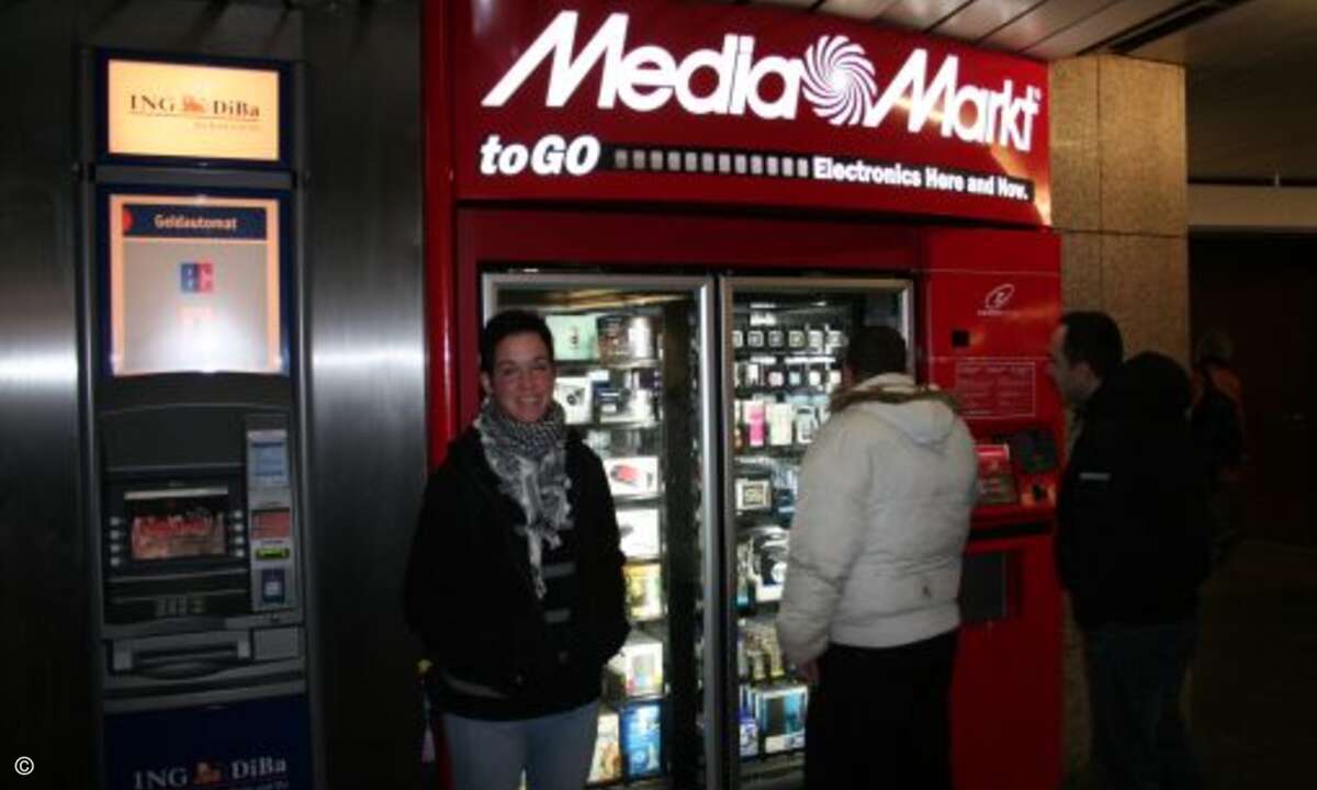 Viviane Schweighofer findet die Idee mit dem Automaten gut und das Konzept durchdacht