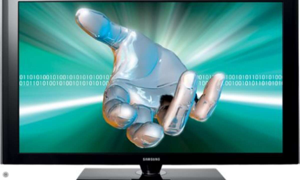 Auf Platz drei der beliebtesten Weihnachtsgeschenke sind Flachbildfernseher: Elf Prozent der Deutschen kaufen zu Weihnachten ein TV-Gerät, Bild: Samsung
