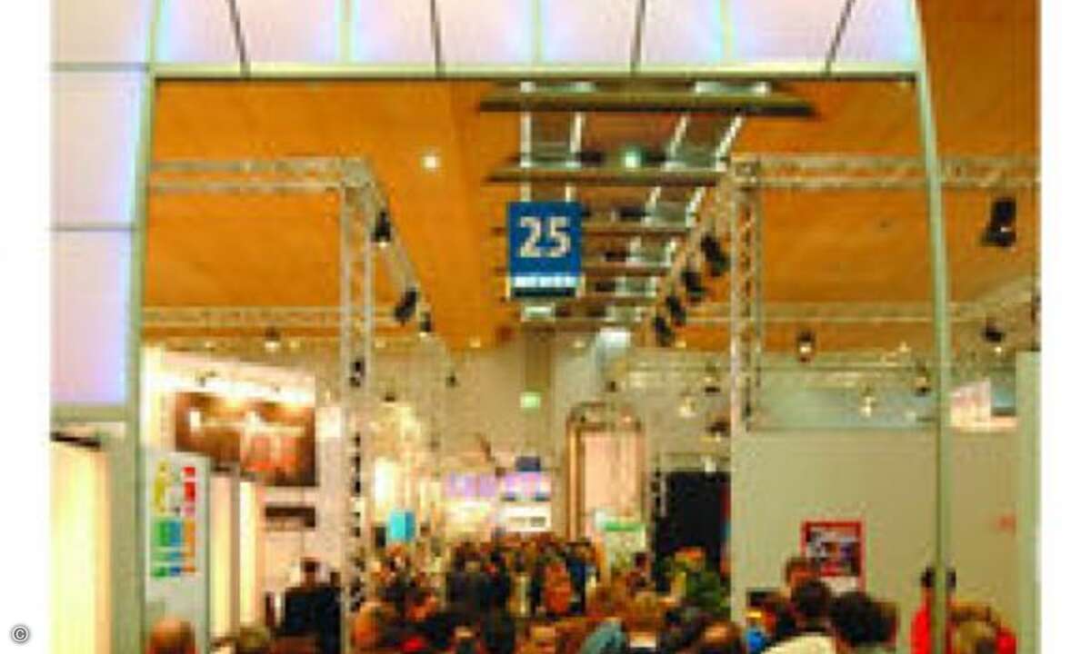 Im achten Jahr seit seiner Entstehung ist das Fachhandelszentrum »Planet Reseller« 2010 ins Zentrum der CeBIT gerückt. Von der einstigen Randlage zog der von Computer Reseller News zusammen mit der Deutschen Messe organisierte Händler-Bereich in die