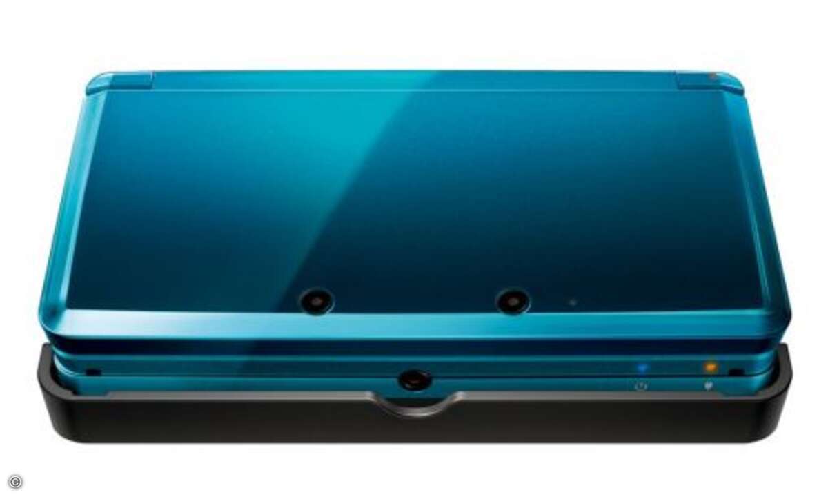 Nintendo 3DS - Allgemeines: Der Nintendo 3DS wird mit einer Ladeschale ausgeliefert, die Schluss machen soll mit dem Ladekabel-Gewirr...