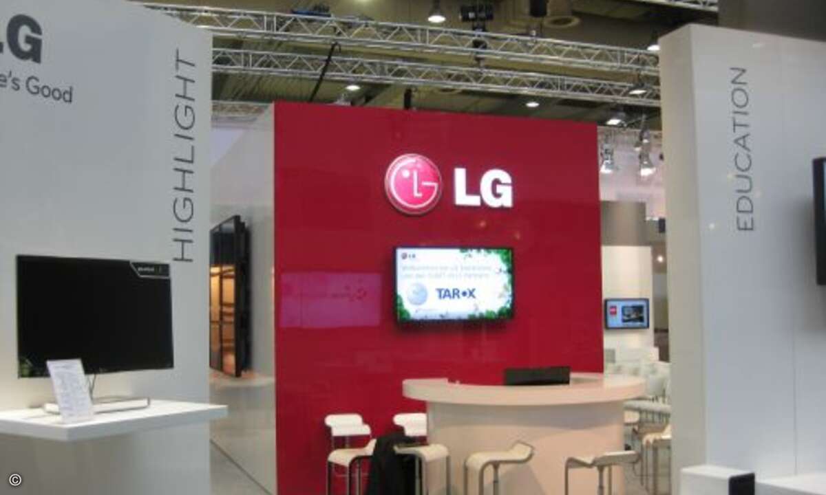 Strebsam: LG war mal wieder am schnellsten fertig. Jetzt fehlen nur noch die Hostessen.