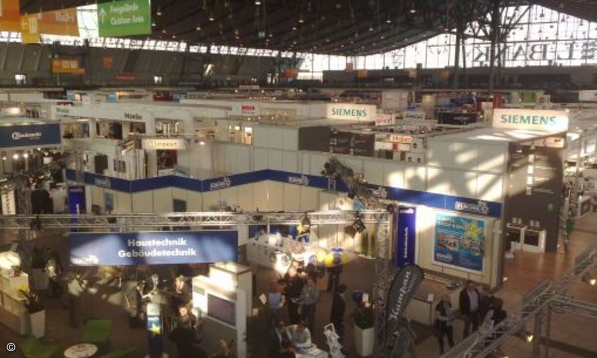 Die Austeller in der Stuttgarter Messehalle 1 erwarteten mehr als 3.000 Besucher