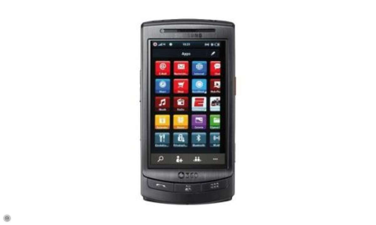 Platz 30: Samsung H1

Das Linux-Smartphone H1 bietet die beste Gesprächszeit im UMTS-Netz. Fast fünfeinhalb Stunden kann man im 3G-Modus mit dem H1 telefonieren. Bei typischer Nutzung liegt die Ausdauer mit knapp sechs Stunden nur wenig unter dem M