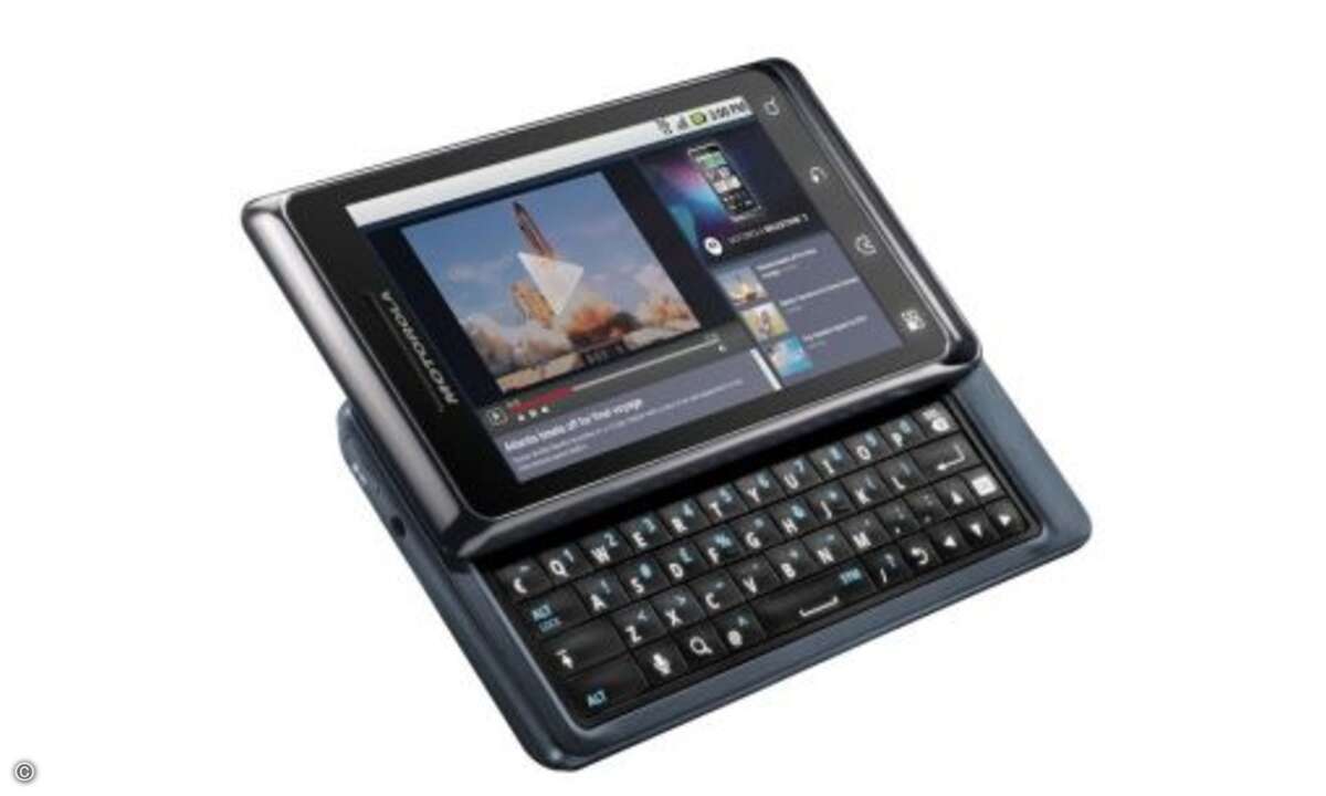 Platz 11: Motorola Milestone 2

Der Nachfolger von Motorolas Milestone hat bei den Ausdauerwerten im Vergleich zum Vorgänger zugelegt, ist aber immer noch auf den hinteren Rängen. Bei typischer Nutzung bleiben dem Nutzer etwa fünfeinhalb Stunden bi