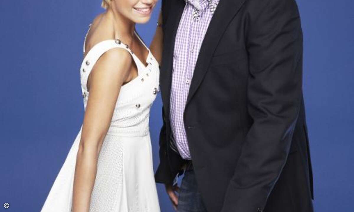 Sylvie van der Vaart und Tobias Bartels, Leiter Marketing The Phone House