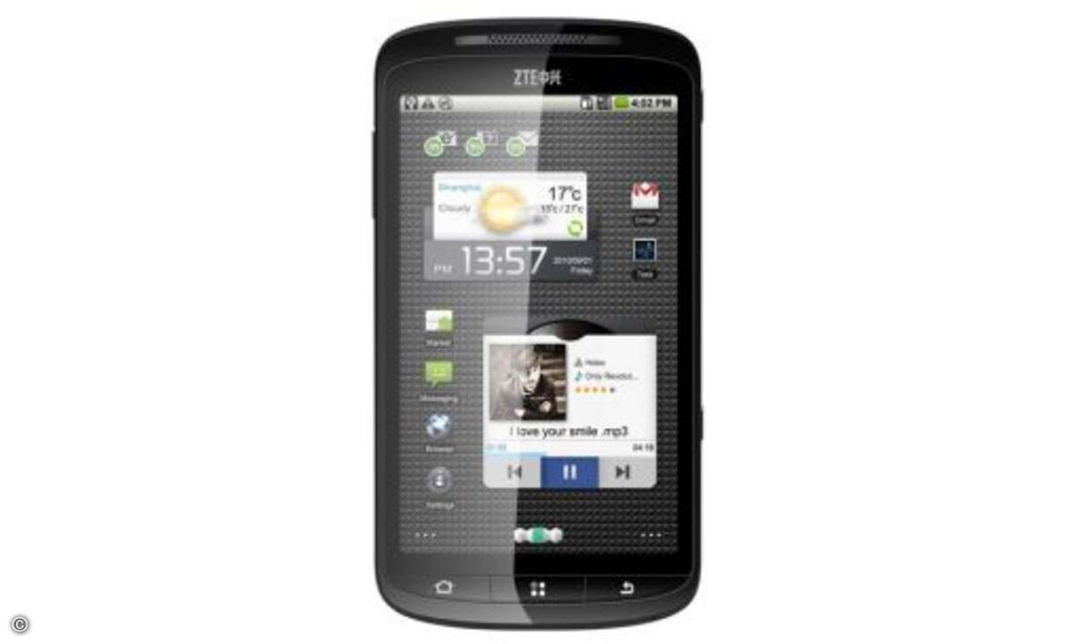 ZTE Skate
Das ZTE-Skate kommt mit Android 2.3 und riesigem 4,3-Zoll-Bildschirm; HSDPA und WLAN sollen für schnellen Datenaustausch sorgen. Der Marktstart ist im Mai geplant, wobei noch nicht klar ist, ob das Smartphone auch nach Deutschland kommt.