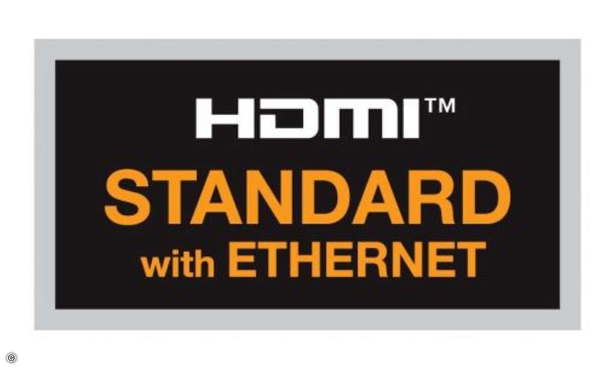 Standard-HDMI-Kabel mit Ethernet
Diese Art von HDMI-Kabeln bietet die gleichen Fähigkeiten wie das Standard-Kabel. Ein zusätzlicher Datenkanal, der HDMI-Ethernet-Kanal, ist dazu da, Netzwerk-Informationen zu übermitteln. Dies klappt jedoch nur, we