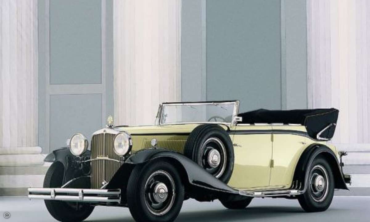 und Maybach Zeppelin DS 8 mit Aufbau als Cabrio-Limousine von Hermann Spohn, Ravensburg, ca. 1932 (Foto: DaimlerChrysler AG).