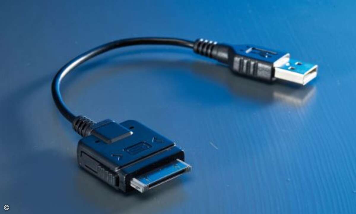 Neue Technologien:
Auch der DSP und der Tuner des CDA-117Ri bieten den neuesten Stand der Technik: Der DSP-Chip kümmert sich nicht nur um die Klanganpassung, sondern macht auch der USB- und iPod-Steuerung Beine. Die Prozessorleistung des Radio-Ge