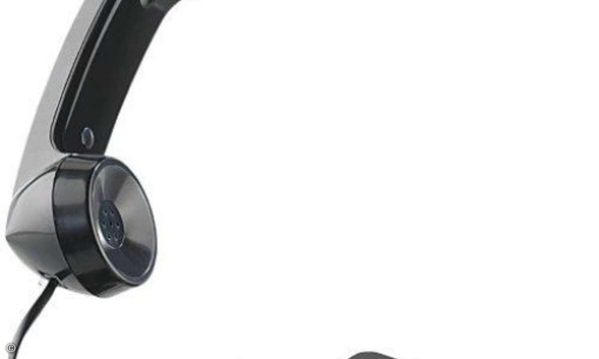 Das ideale Geschenk für alle, die der »guten alten Zeit« doch ein wenig hinterher trauern: Der Callstel Telefonhörer im Retro-Stil für iPhone, Nokia und SonyEricsson sieht nicht nur kultig aus sondern sorgt auch für weniger Strahlen.
Gesehen bei www
