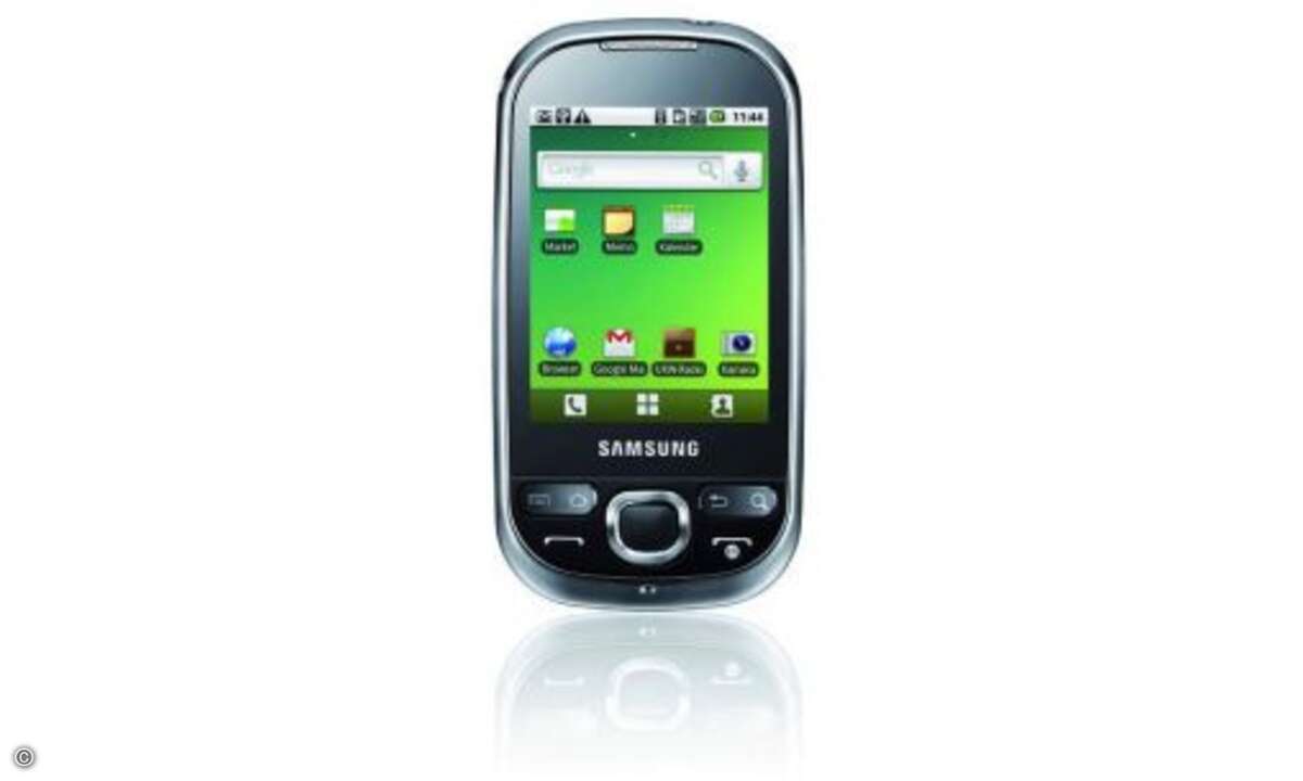 Das auch als Galaxy 550 bekannte Gerät ist ein besonders preiswertes Android-Exemplar. Ab 135 Euro ist dieses Smartphone schon zu haben – und es fällt ähnlich zierlich aus wie das Sony Ericsson X8. Das Display ist noch mal deutlich kleiner und löst n