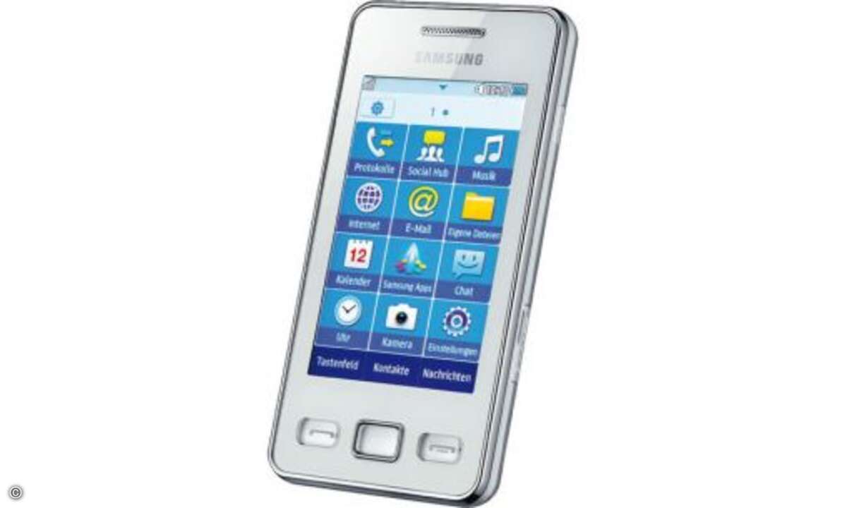 Der Nachfolger des populären Samsung Star zeigt viel Talent als Telefon. Beim Empfang haben die Koreaner nachgebessert. Neu ist das WLAN-Modul; auf UMTS für den Internetzugang verzichtet der Hersteller jedoch weiterhin. Dafür spendierte Samsung seine