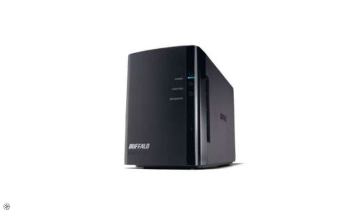 Die Buffalo LS-WX4.0TL/R1-EU Link Station ist ein Speicherlösung mit zwei Festplatten zu je 2 TByte Speicherplatz. Sie können im RAID-0-Modus oder als redundanter Speicher im RAID-1-Modus konfiguriert werden. Zugriff auf die Daten ist über jeden Webb