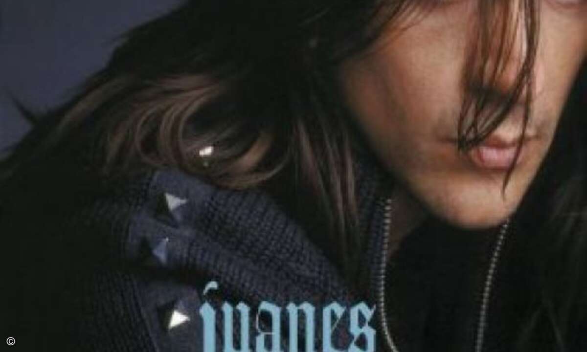 Juanes, einer der erfolgreichsten Solokünstler Südamerikas, gelang 2005 mit dem Sommerhit »La camisa negra« der endgültige Durchbruch auch in Deutschland.