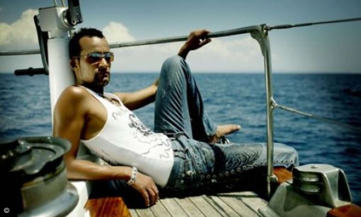 Erst die vierte Staffel von »Deutschland sucht den Superstar« gewonnen, dann mit »You can get it« den Sommerhit des Jahres 2007 gelandet: Marc Medlock.