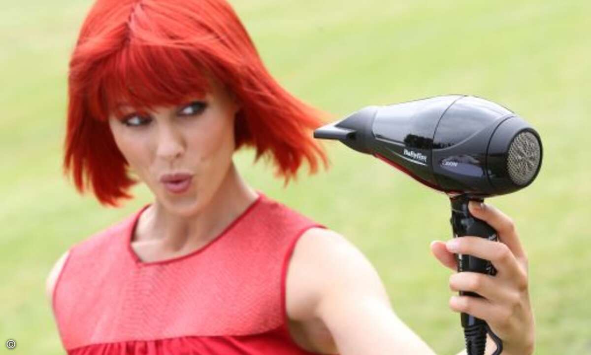 Berlin - Die Frisur hält: BaByliss iPRO 6616E