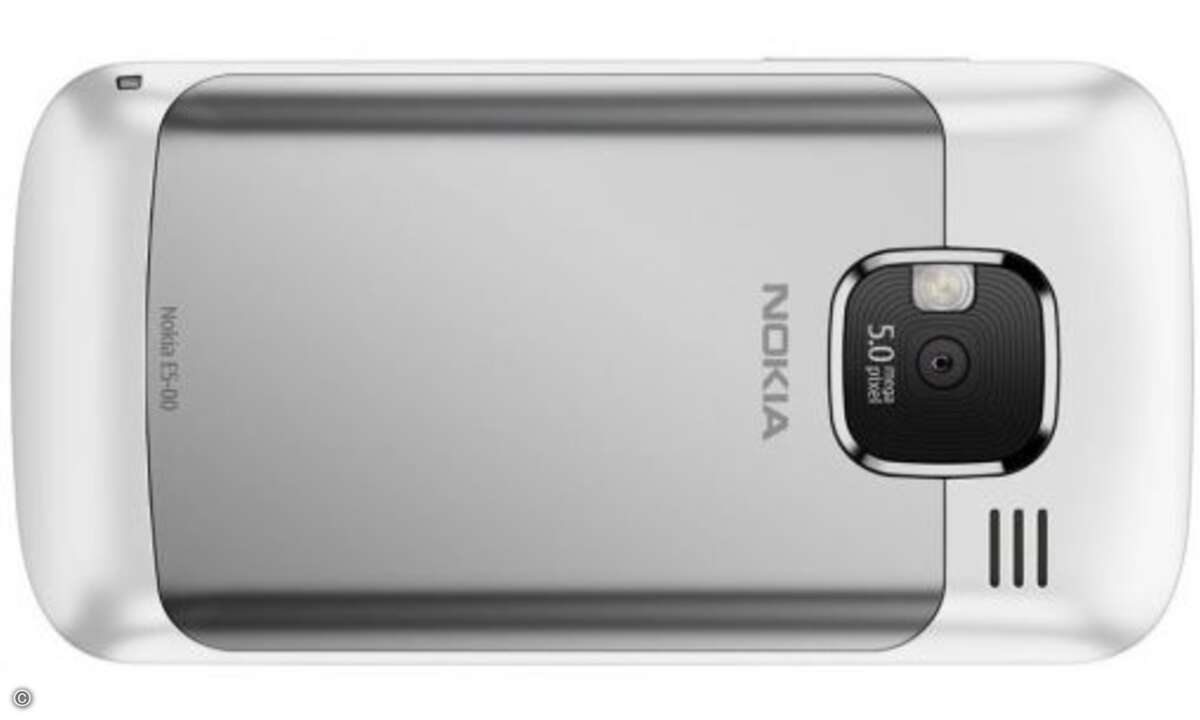 Platz 6: Nokia E5
...beschert es dem E5 eine gute typische Ausdauer von über 7 Stunden. Die anderen Werte sind dagegen unterdurchschnittlich. Wer im UMTS-Netz viel telefoniert, wird das E5 nach knapp zweieinhalb Stunden wieder aufladen müssen.