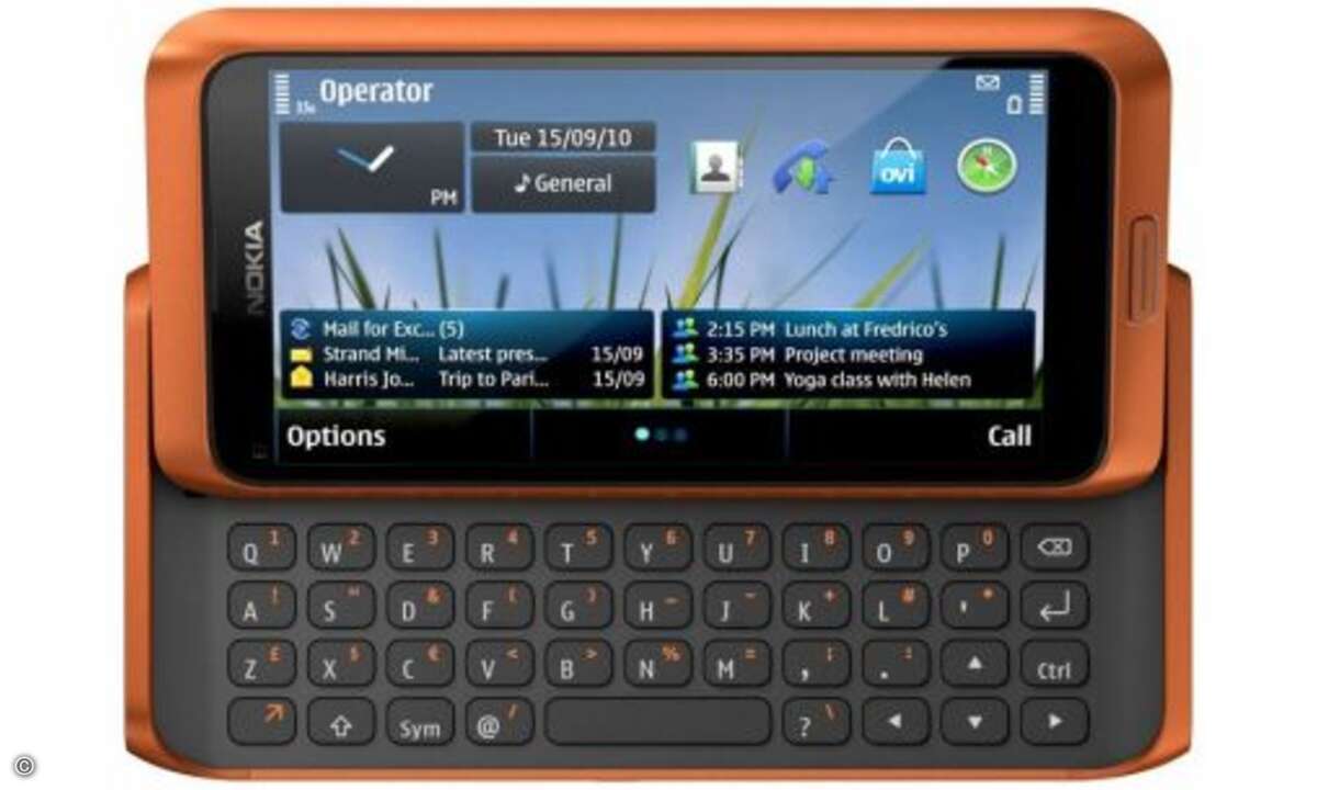 Nokia E7-00
Die Ausstattung ist komplett und das Synchronisieren von PC-Daten mit dem Smartphone gelingt vorbildlich. Kein anderes Betriebssystem bietet hier solchen Komfort wie Nokia mit seiner Ovi-Suite, die es gratis als Download auf der Homepa