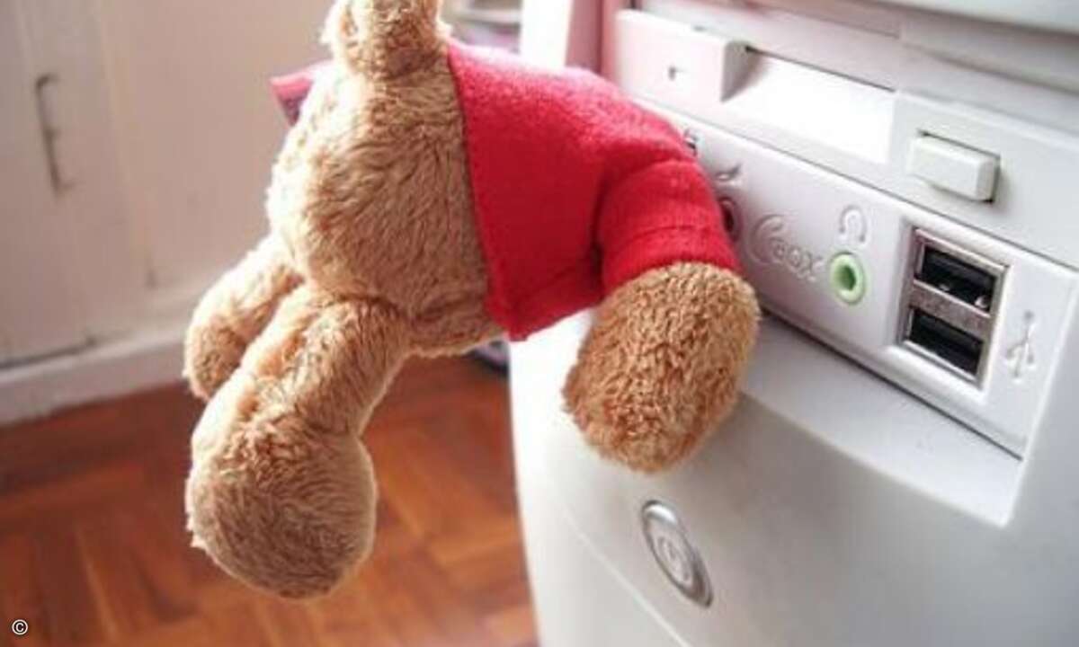 oder kopflosen Teddy.©USBKaiser.de