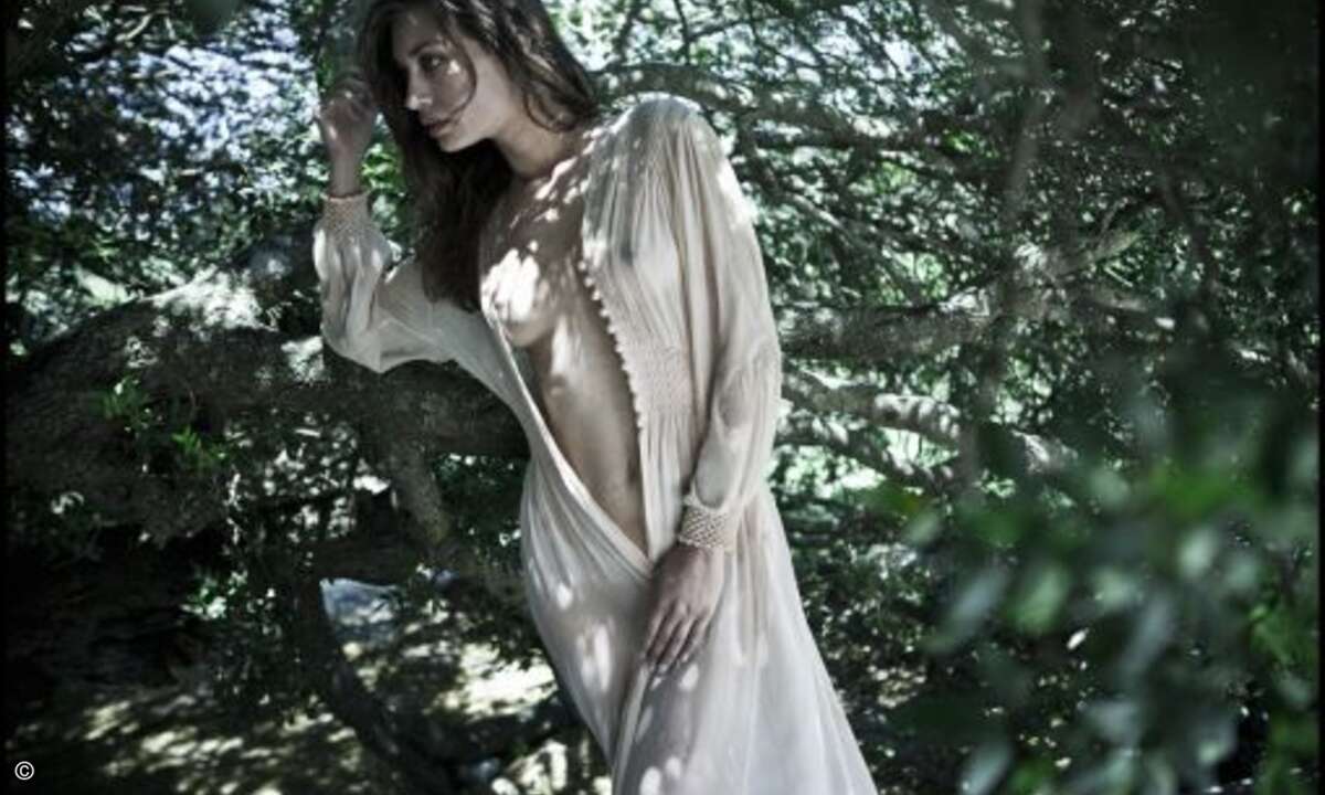 Magaret Madè © Backstage Pirelli Calendar 2012, Alessandro Scotti