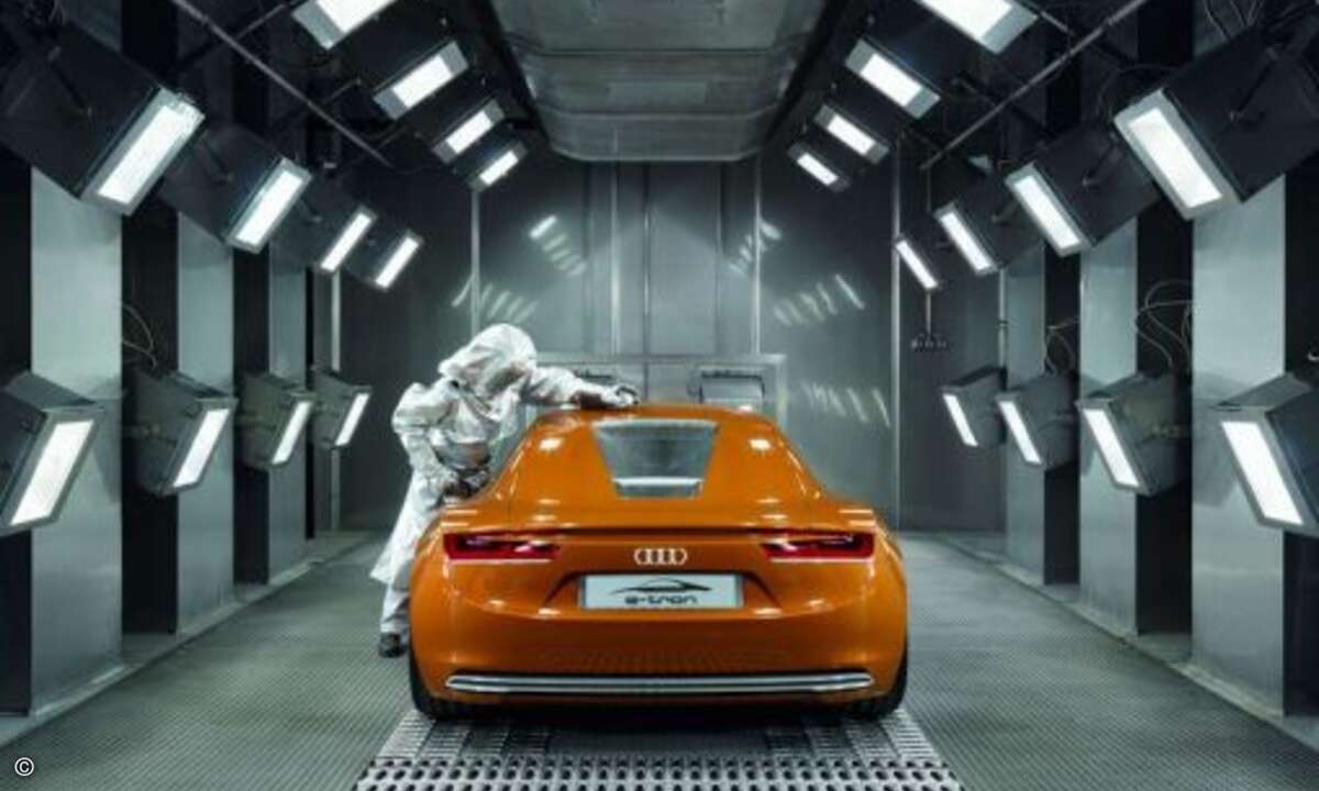 AUDI AG
»Außerirdisches tun für unsere Erde?«
Kurzinfo
Mit höchster Energie arbeitet Audi am Elektro-Automobil - und damit an der Zukunft der Mobilität und letztendlich unserer Erde. Darüber hinaus will Audi in der Automobilindustrie die Führungsr