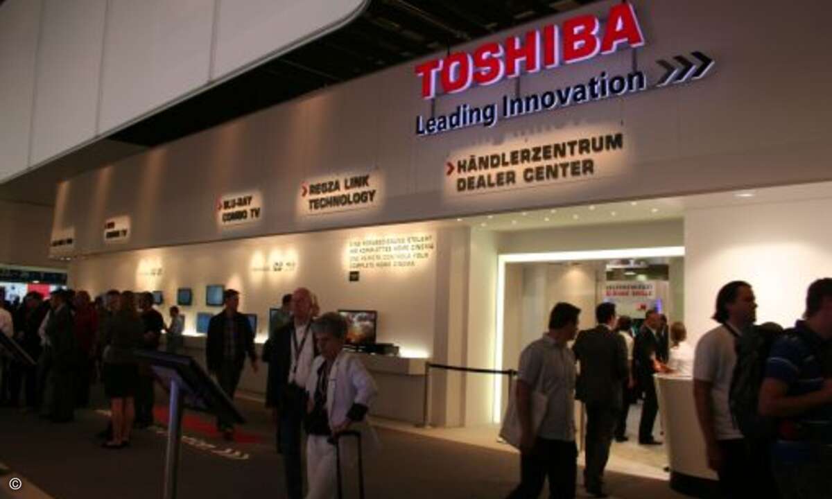 Toshiba zeigte neben LG eines der wenigen 3D-Geräte ohne Brille