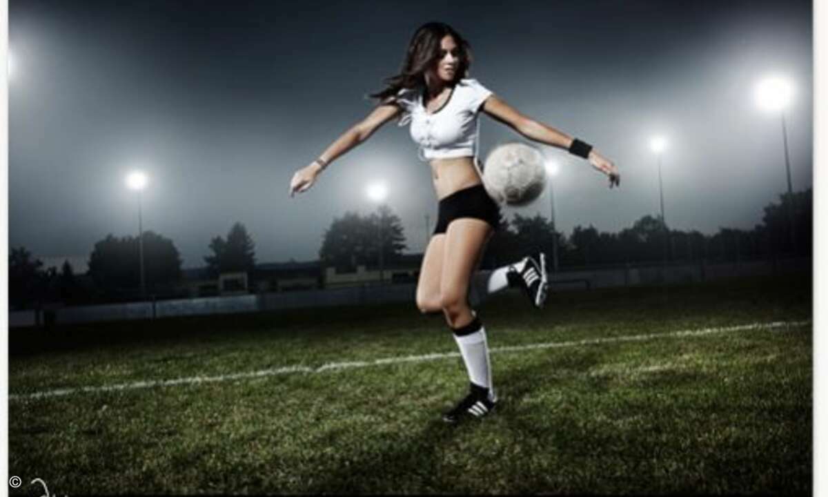 (Foto: www.fussballerinnenkalender.de)