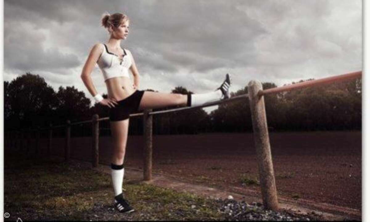 (Foto: www.fussballerinnenkalender.de)