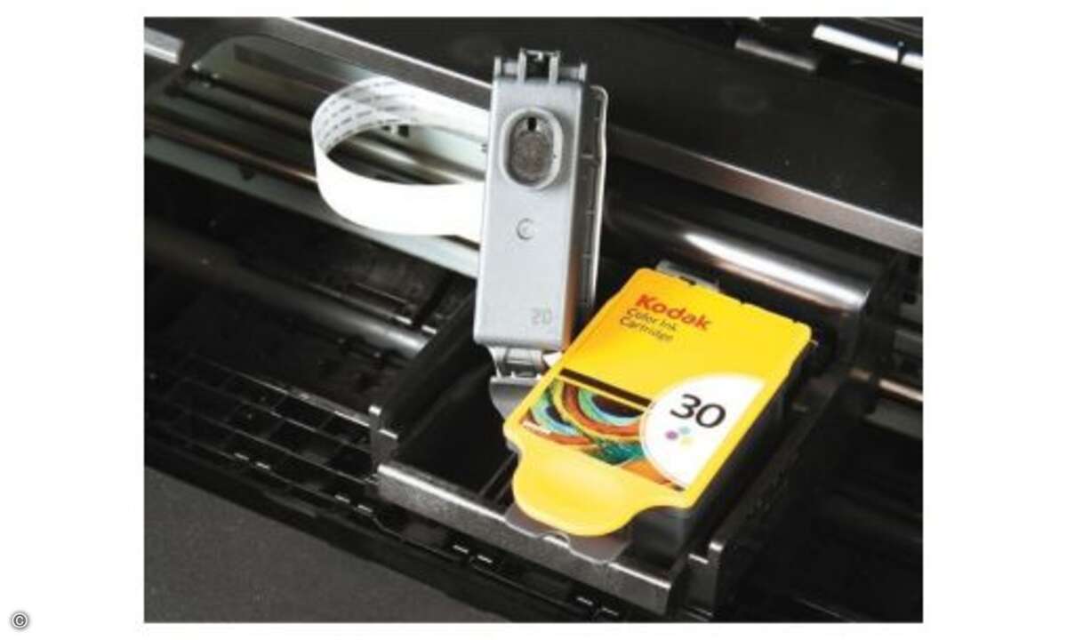 Kodak Office 2070: Schon seit Beginn von Kodaks Einstieg ins MFG-Geschäft werden altmodische Farb-Kombipatronen eingesetzt – und das in jedem Gerät.
© PC Magazin