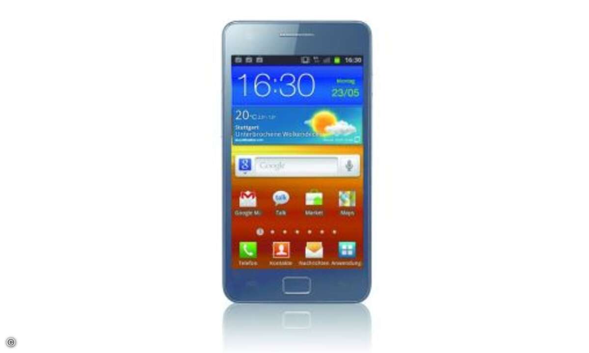 Samsung Galaxy S II (in weiß) – jetzt beim MediaMarkt für 449 Euro
Das Samsung-Modell ist im Moment immer noch das Android-Smartphone der Superlative. Es bietet ein Riesendisplay (4,3 Zoll) mit detailreicher Auflösung von 480 x 800 Bildpunkten, ei