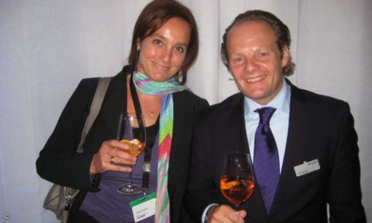 Andrea Emslander und Azlan-Chef Ulrich Hampe
