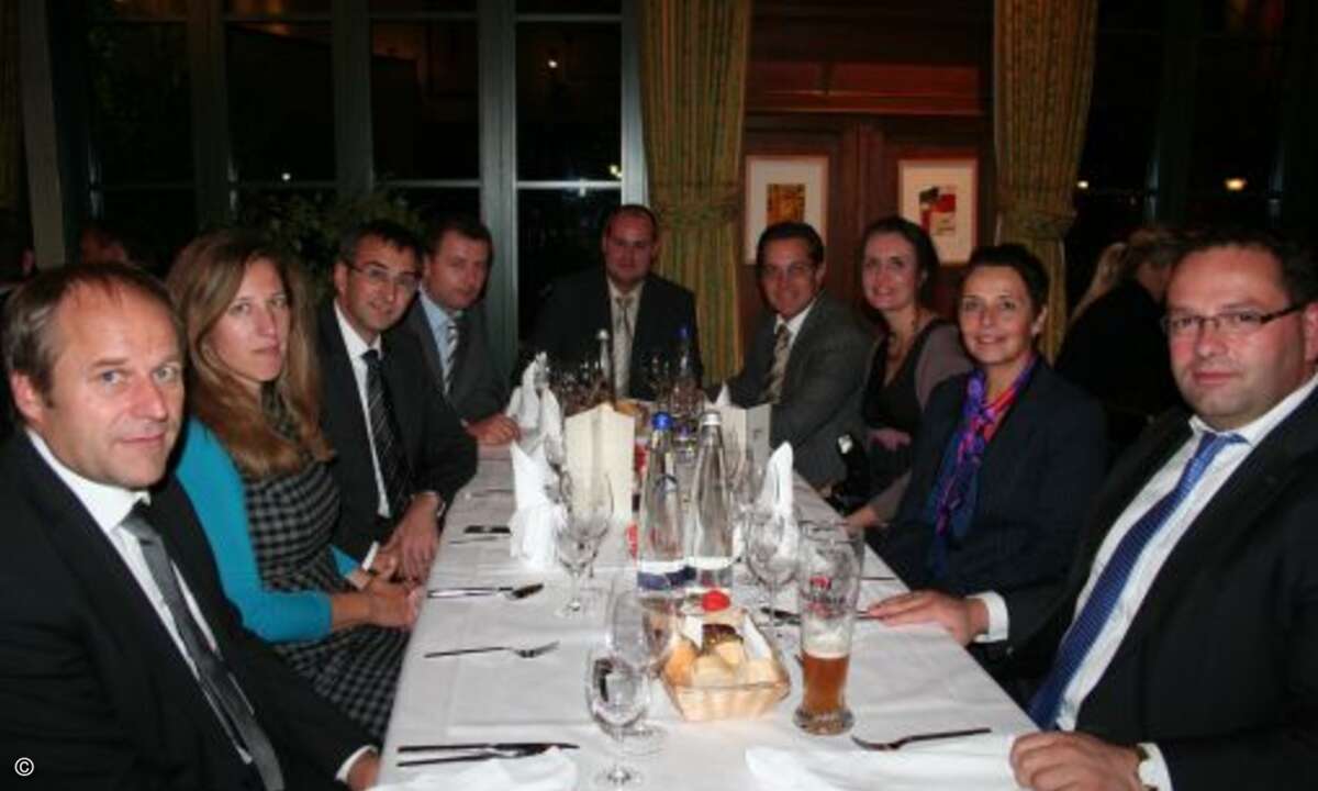 Matthias Bodry und Ute Kudermann (beide Bytec), Volker Mitlacher (Systeam), Mihael Vrhovski, Sascha Zyballa (beide Pilot), Marc Adelberg, Nadine Kasszian (beide CRN) und Evelyn von Seeger (Arrow ECS)