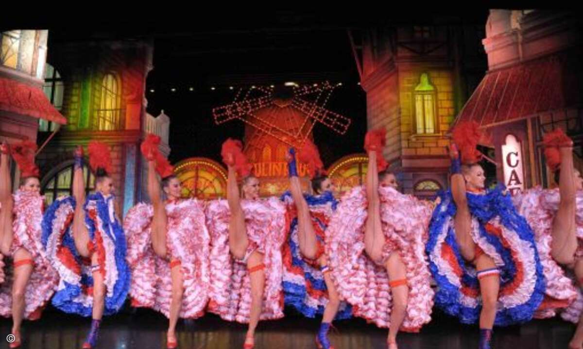 Meiste simultane High-Kicks in 30 Sekunden: Cancan-Tänzerinnen des Moulin Rouge schafften in dem berühmten Pariser Etablissement 720 so genannte High-Kicks. Foto: Guinness World Records