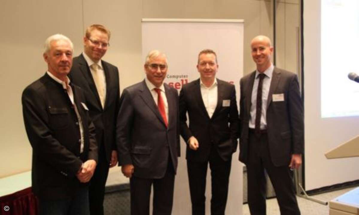 Die Redner beim IT-Spitzentreffen: Norbert W. Punzet, Christian Lamprechter, Theo Waigel, Gerald Holler und Matthäus Hose