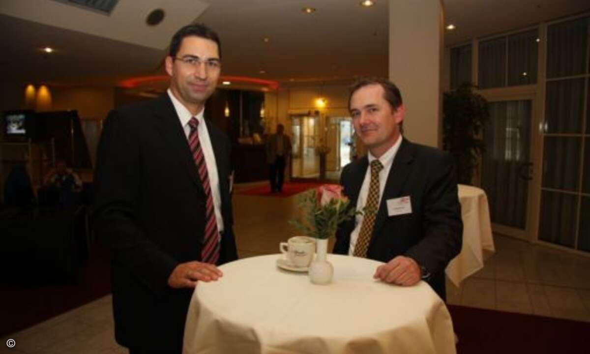 Steffen Buck (Deutsche Messe) und Klaus Schulz (PFU)