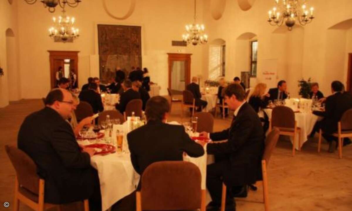 im Weißen Saal gespeist wurde