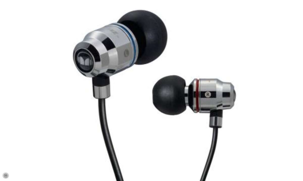 Monster Jamz - 120 Euro
Wie auch die anderen Monster Hörer kommt auch der Jamz mit außergewöhnlich viel Ausstattung daher. Die Klangwiedergabe des Jamz ist dynamisch und farbenfroh mit einer Briese spielerischen Leichtigkeit wie auch die des Haraj