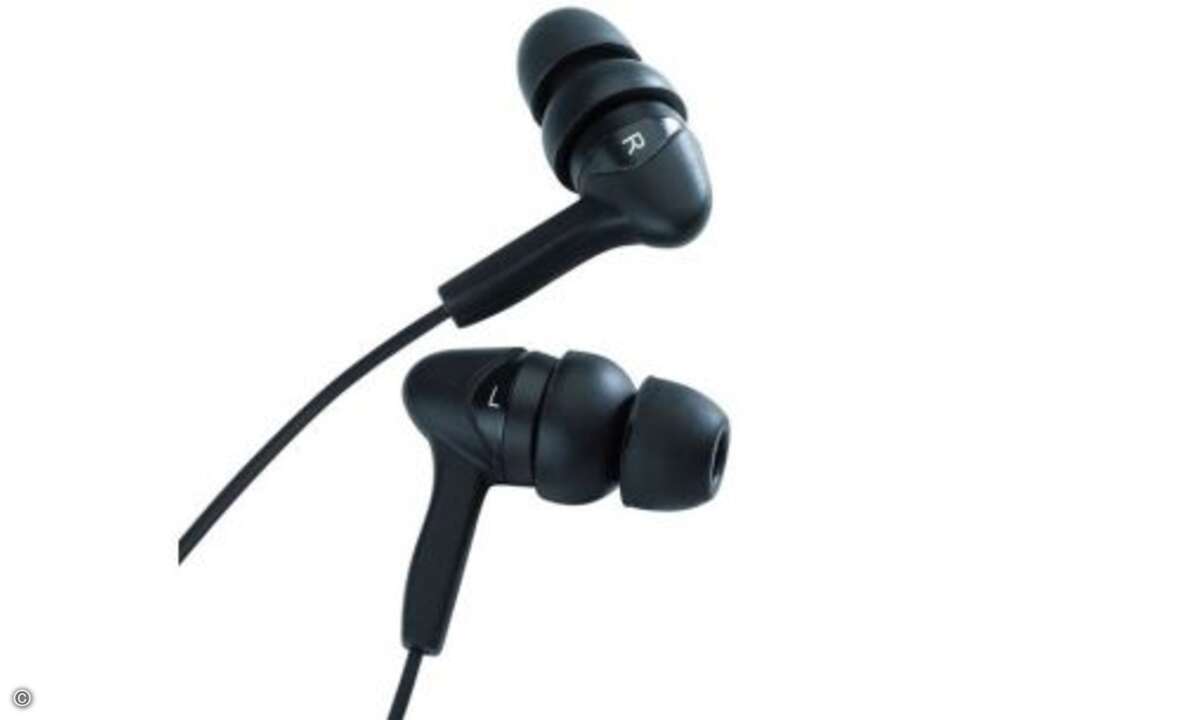 Grado iGi - 125 Euro
Seinen Preis sieht man dem Grado iGi nicht an. Auch das mitgelieferte Zubehör lässt nicht auf 125 Euro schließen. Dafür ist der Tragekomfort des günstigsten Modells der Marke durchaus anständig. Seine offene, feine, farbenfro