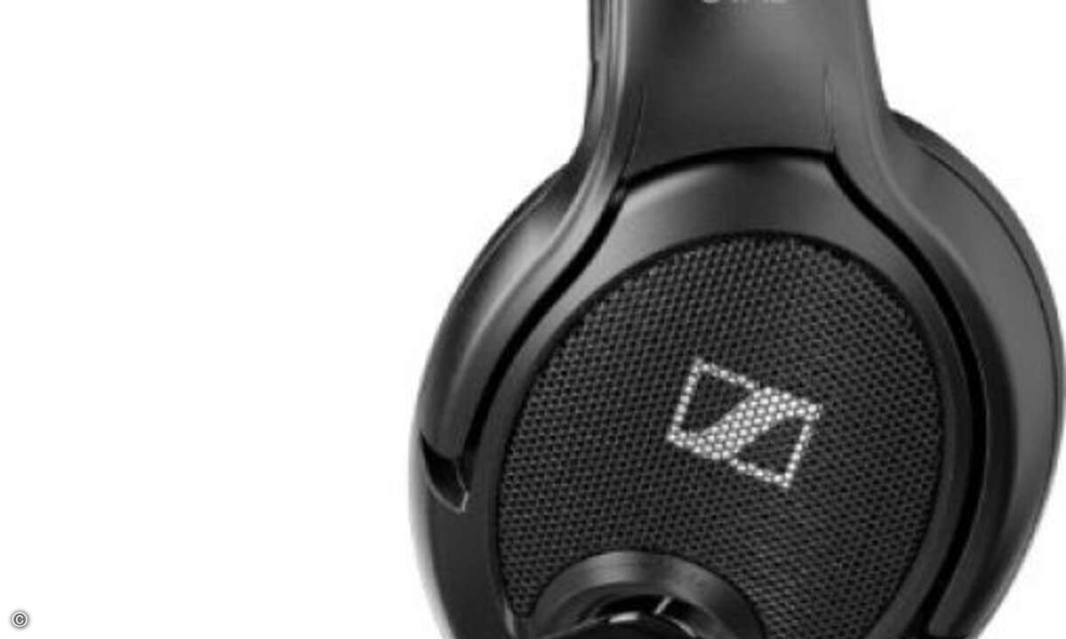 Die offene Bauweise ist mit einer Mesh-Struktur verschönert © Sennheiser